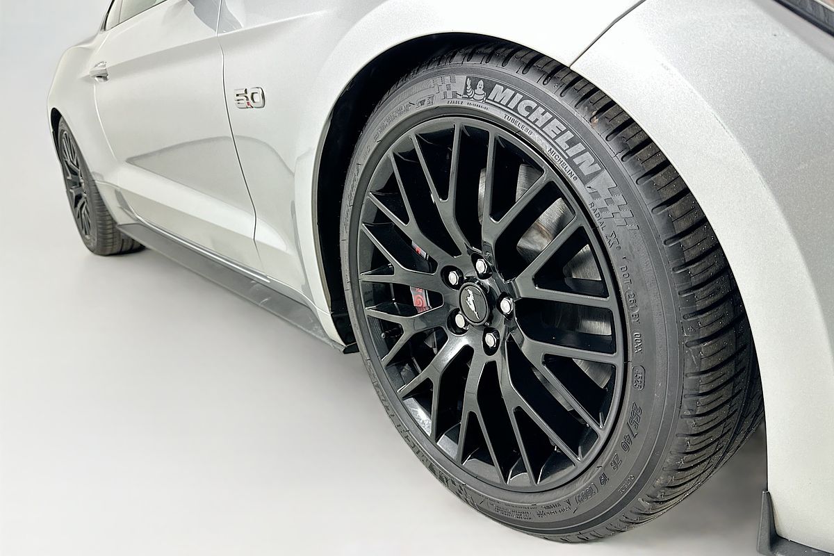 2017 Ford MUSTANG FASTBACK GT 5.0 V8 FM MY17