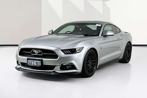 2017 Ford MUSTANG FASTBACK GT 5.0 V8 FM MY17