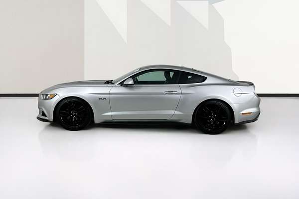2017 Ford MUSTANG FASTBACK GT 5.0 V8 FM MY17