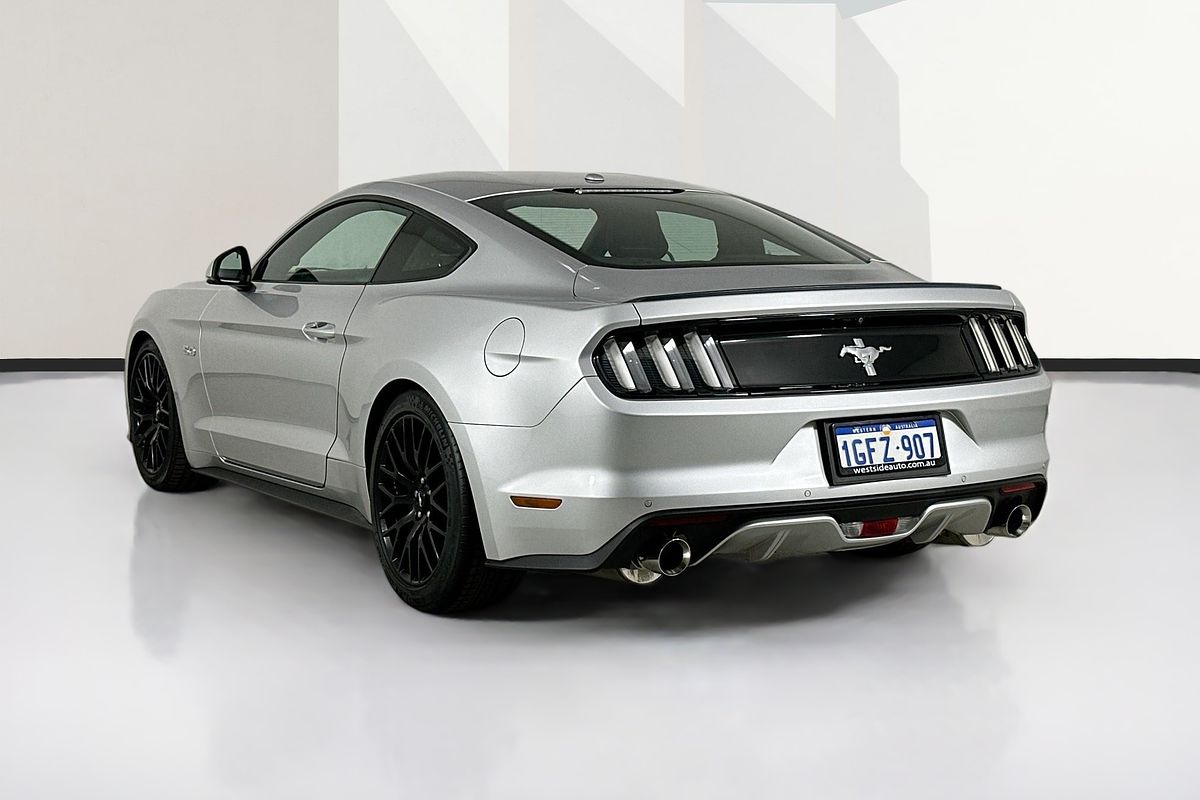 2017 Ford MUSTANG FASTBACK GT 5.0 V8 FM MY17