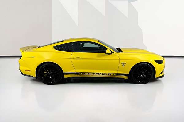 2017 Ford MUSTANG FASTBACK GT 5.0 V8 FM MY17
