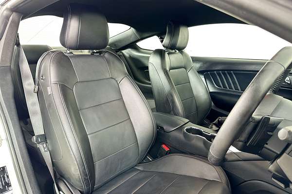 2017 Ford MUSTANG FASTBACK GT 5.0 V8 FM MY17