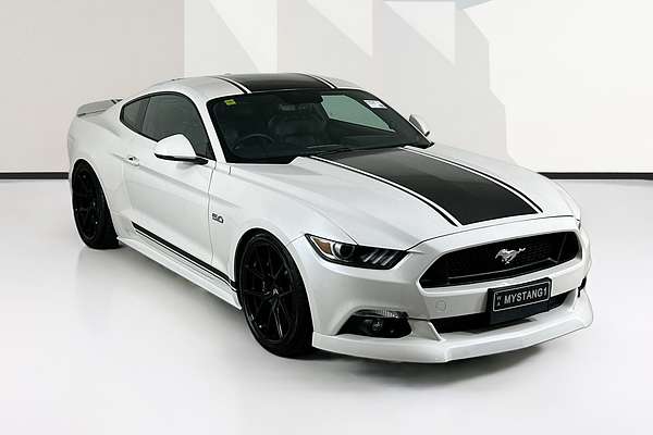 2017 Ford MUSTANG FASTBACK GT 5.0 V8 FM MY17