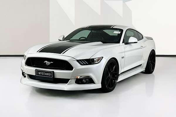 2017 Ford MUSTANG FASTBACK GT 5.0 V8 FM MY17