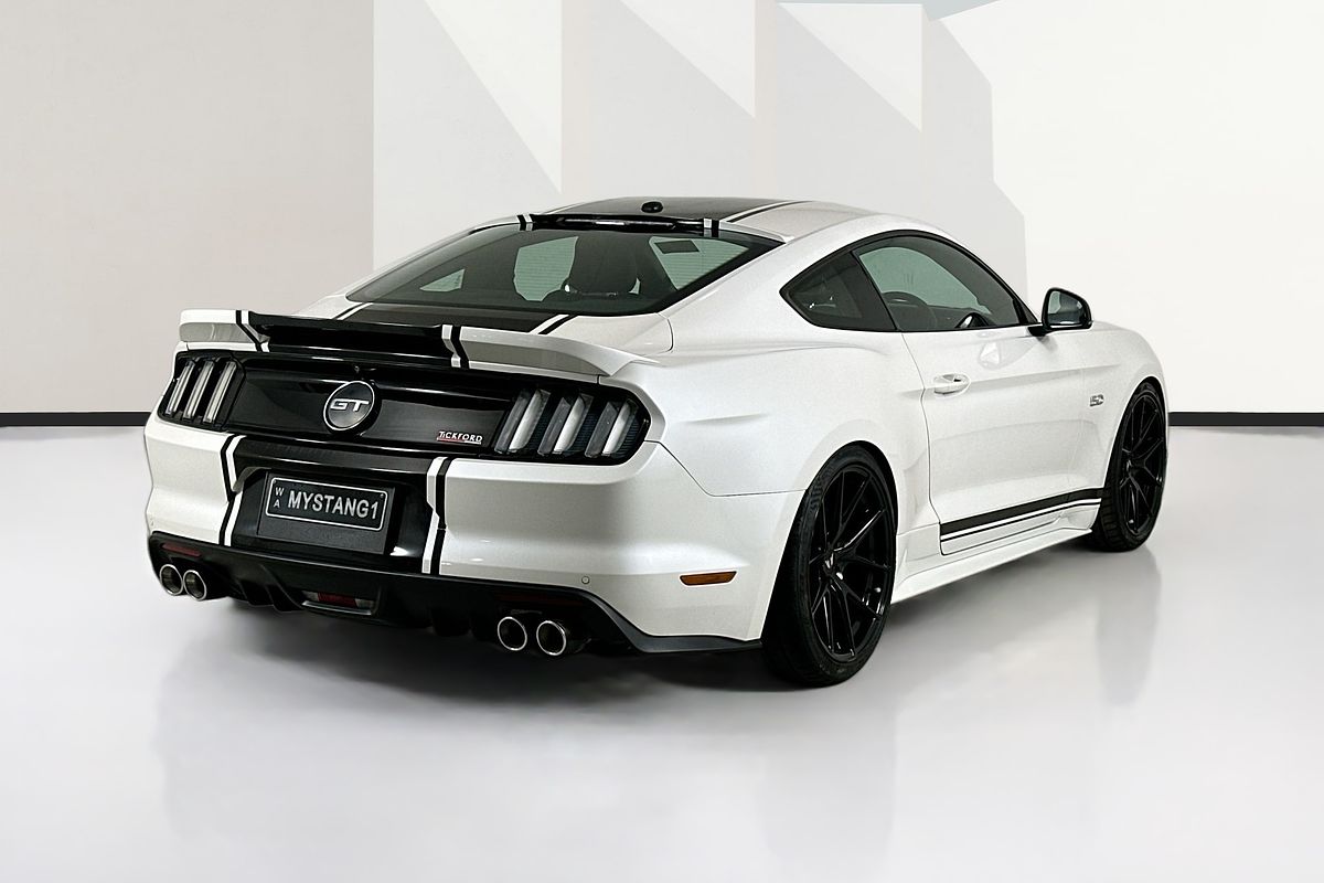 2017 Ford MUSTANG FASTBACK GT 5.0 V8 FM MY17