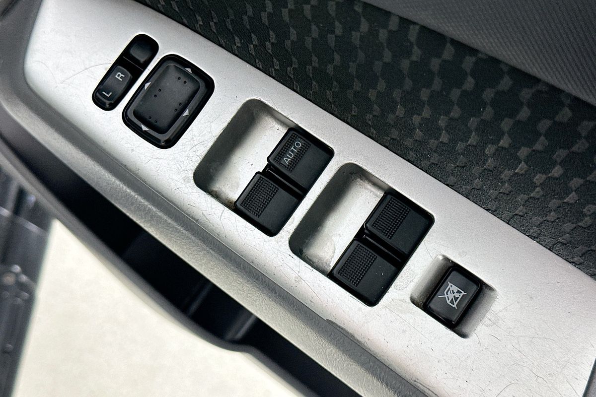 2010 Ford RANGER XL (4x4) PK 4X4 3.0L