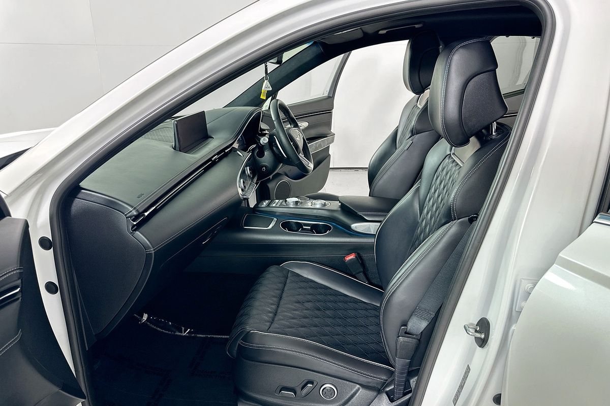 2021 Genesis GV70 3.5T AWD SPORT JK.V1 MY21