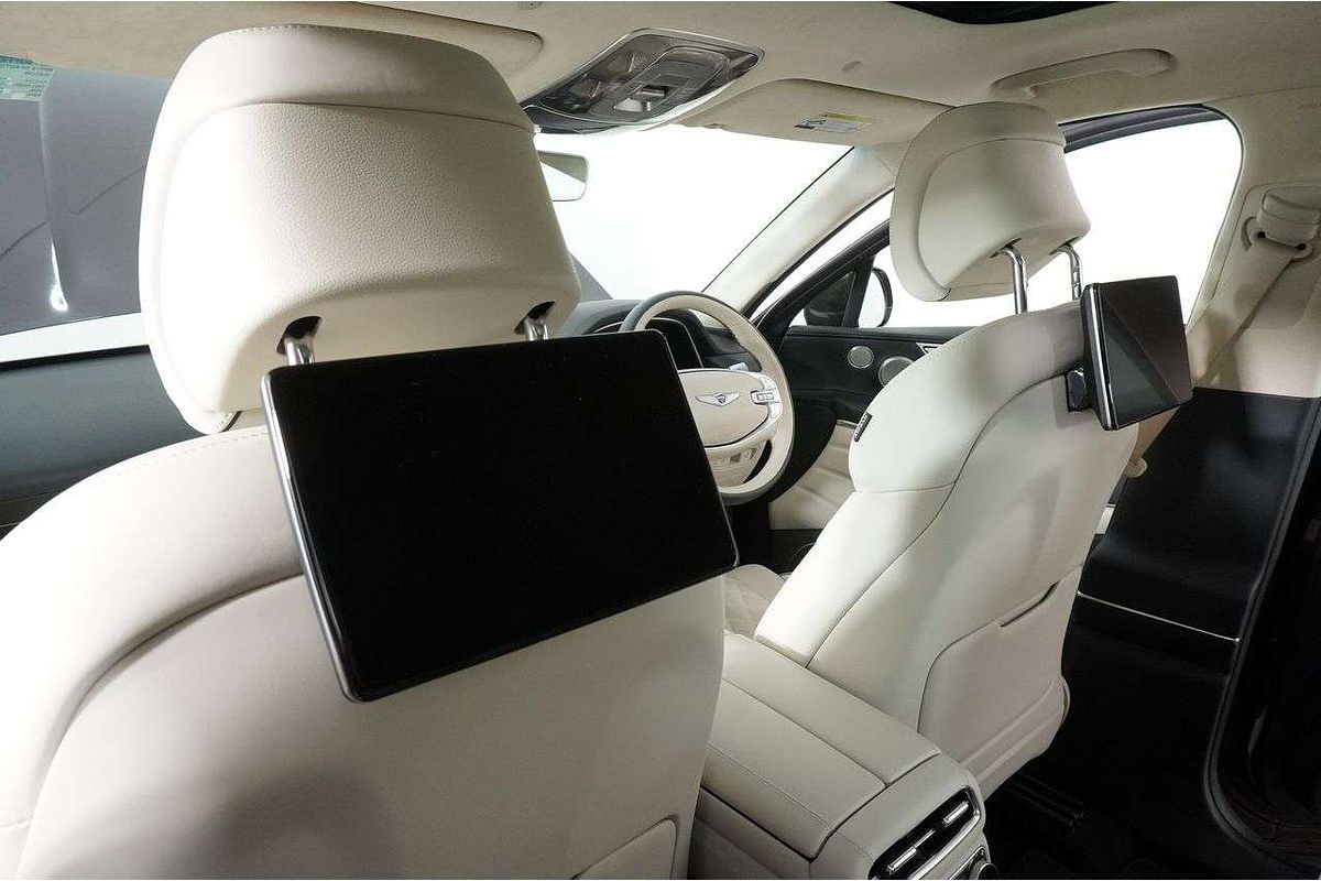 2023 Genesis GV80 3.5T AWD 7 SEAT JX.V3 MY23