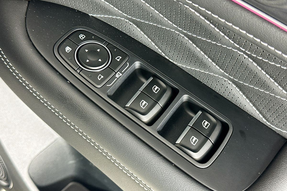 2024 GWM TANK 300 ULTRA PETROL