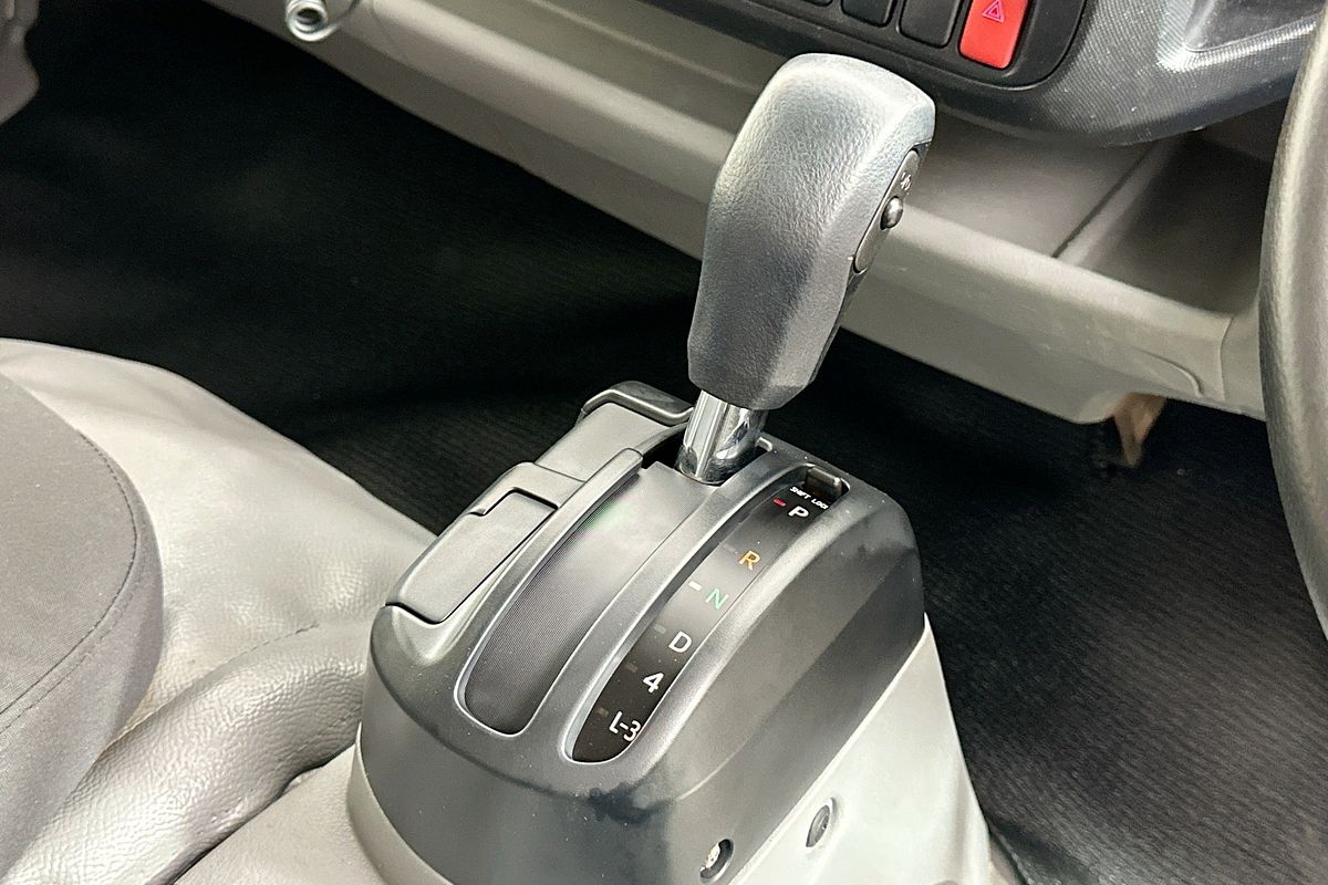 2020 Hino 300 616 LONG XZU720R 4x2 LWB