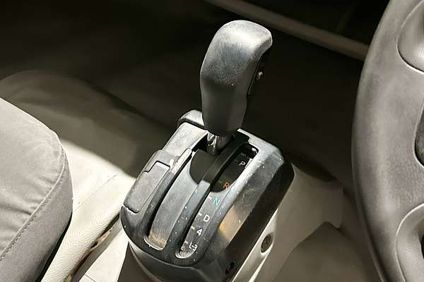 2021 Hino 300 616 3870 WIDE XZU720R MY20 REAR WHEEL DRIVE LWB