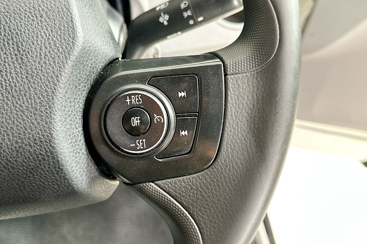 2020 Hino 300 616 LONG XZU720R 4x2 LWB