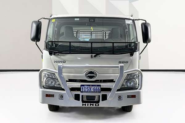 2020 Hino 300 616 LONG XZU720R 4x2 LWB