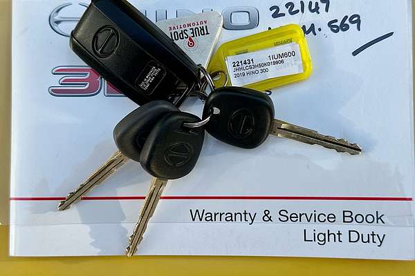 2019 Hino 300 616 CREW AUTO LWB XZU720R 4x2 LWB