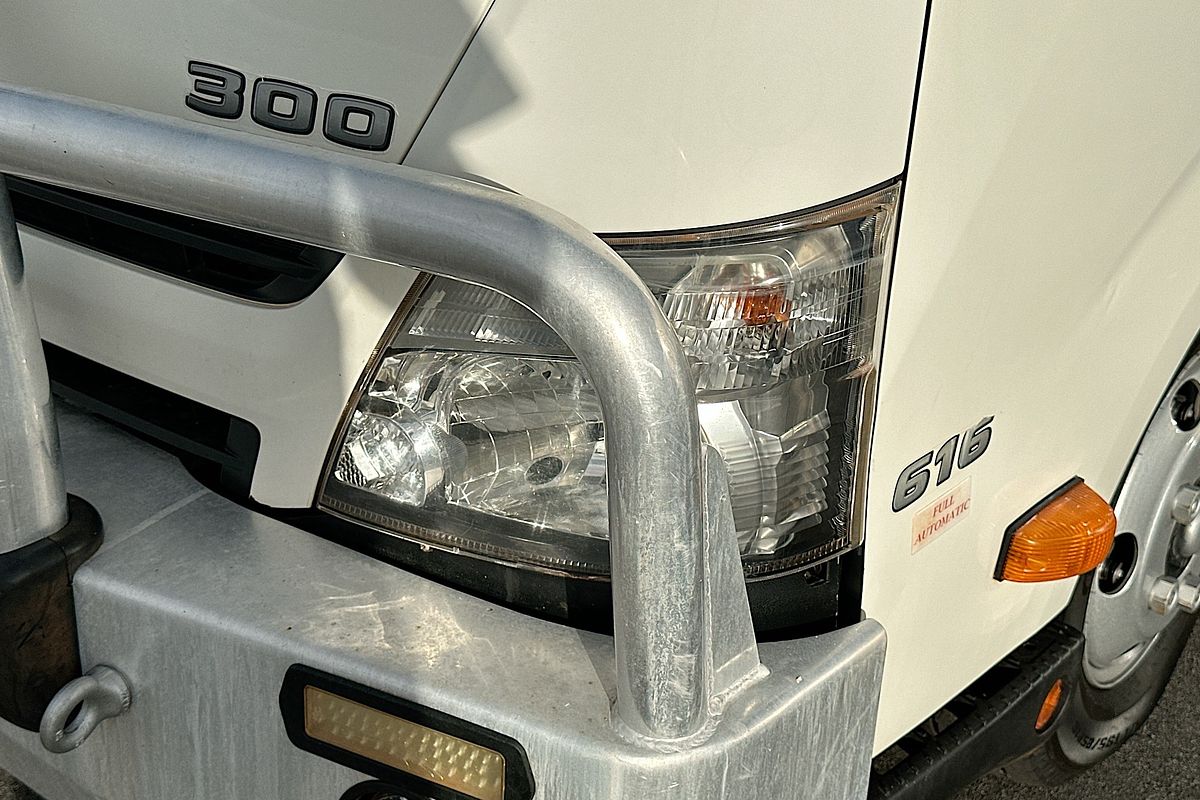 2020 Hino 300 616 LONG XZU720R 4x2 LWB