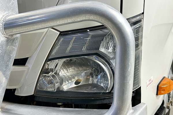 2020 Hino 300 616 LONG XZU720R 4x2 LWB