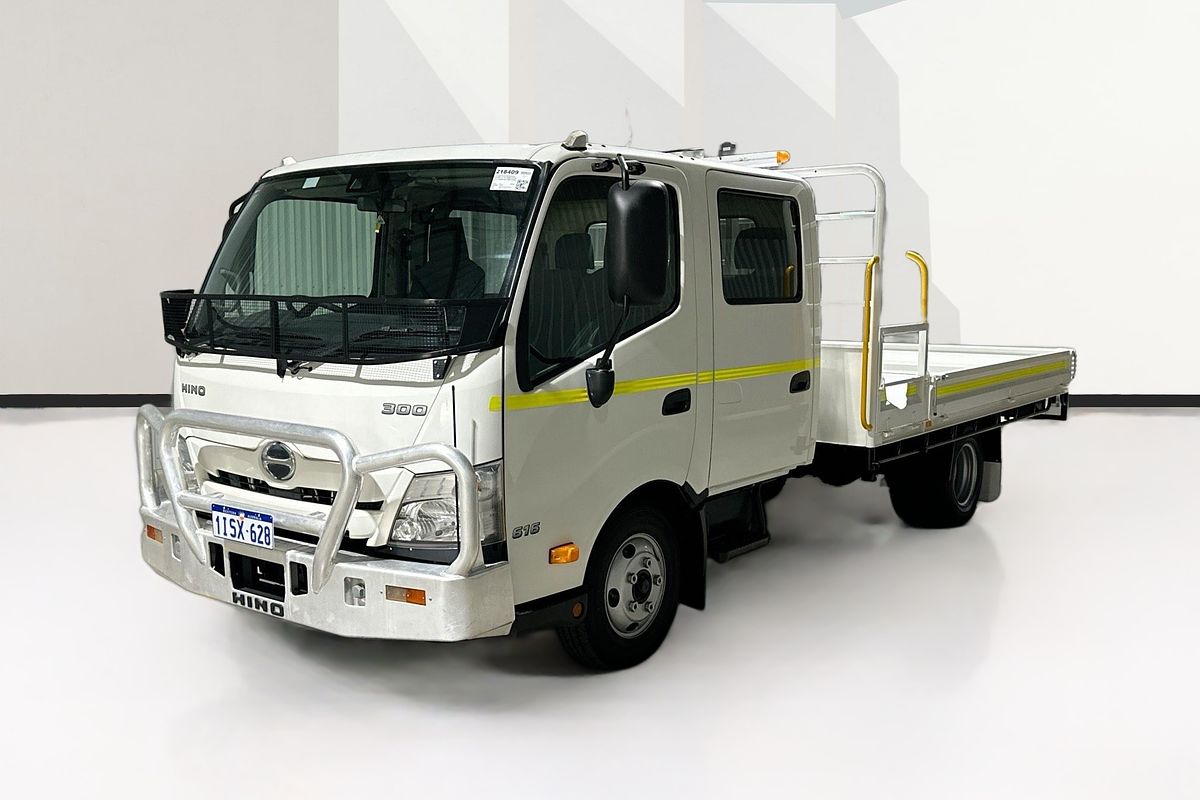 2021 Hino 300 616 3870 WIDE XZU720R MY20 REAR WHEEL DRIVE LWB