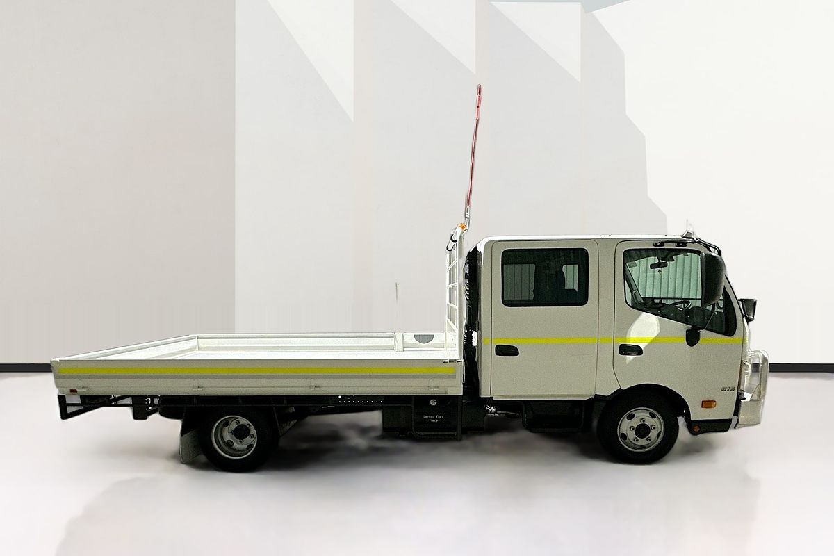 2021 Hino 300 616 3870 WIDE XZU720R MY20 REAR WHEEL DRIVE LWB