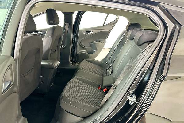 2017 Holden ASTRA R BK MY17