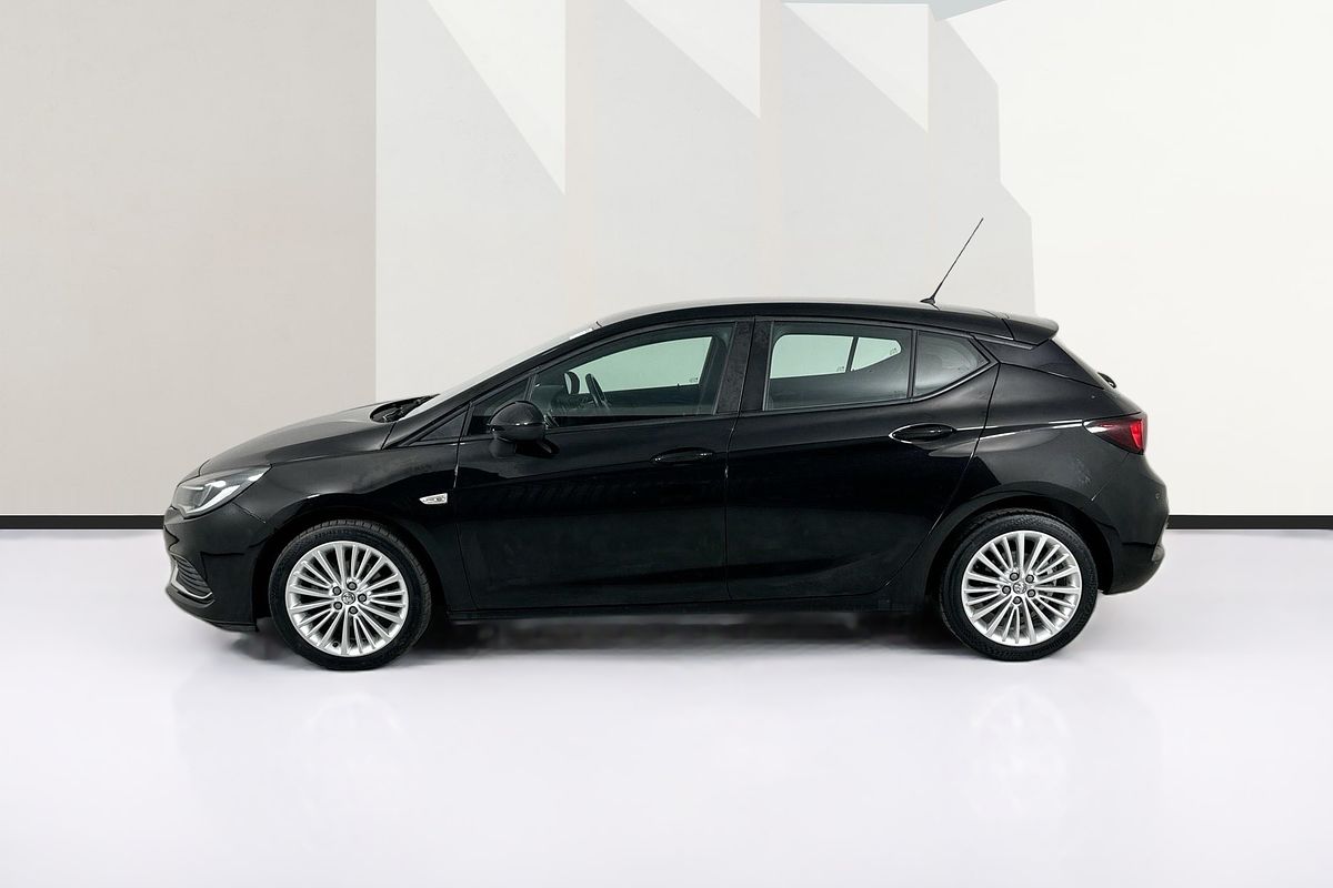 2017 Holden ASTRA R BK MY17