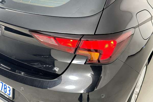 2017 Holden ASTRA R BK MY17