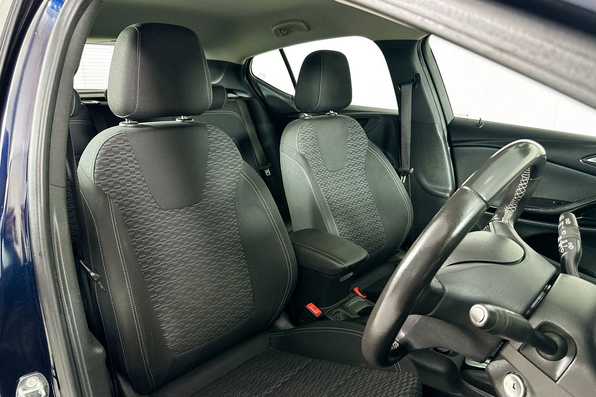 2018 Holden ASTRA R BK MY18.5