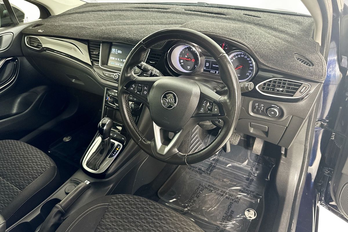 2018 Holden ASTRA R BK MY18.5