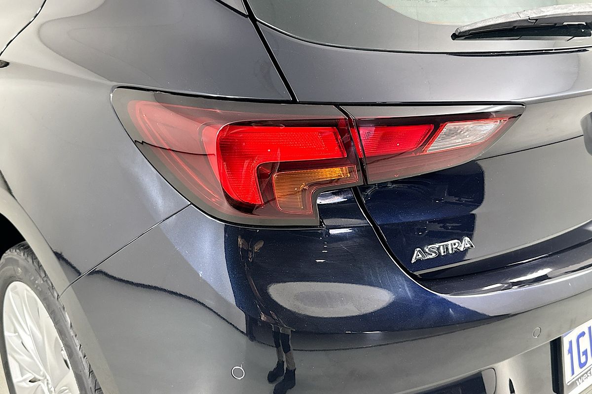 2018 Holden ASTRA R BK MY18.5