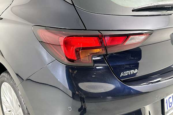 2018 Holden ASTRA R BK MY18.5
