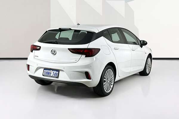 2017 Holden ASTRA R BK MY17