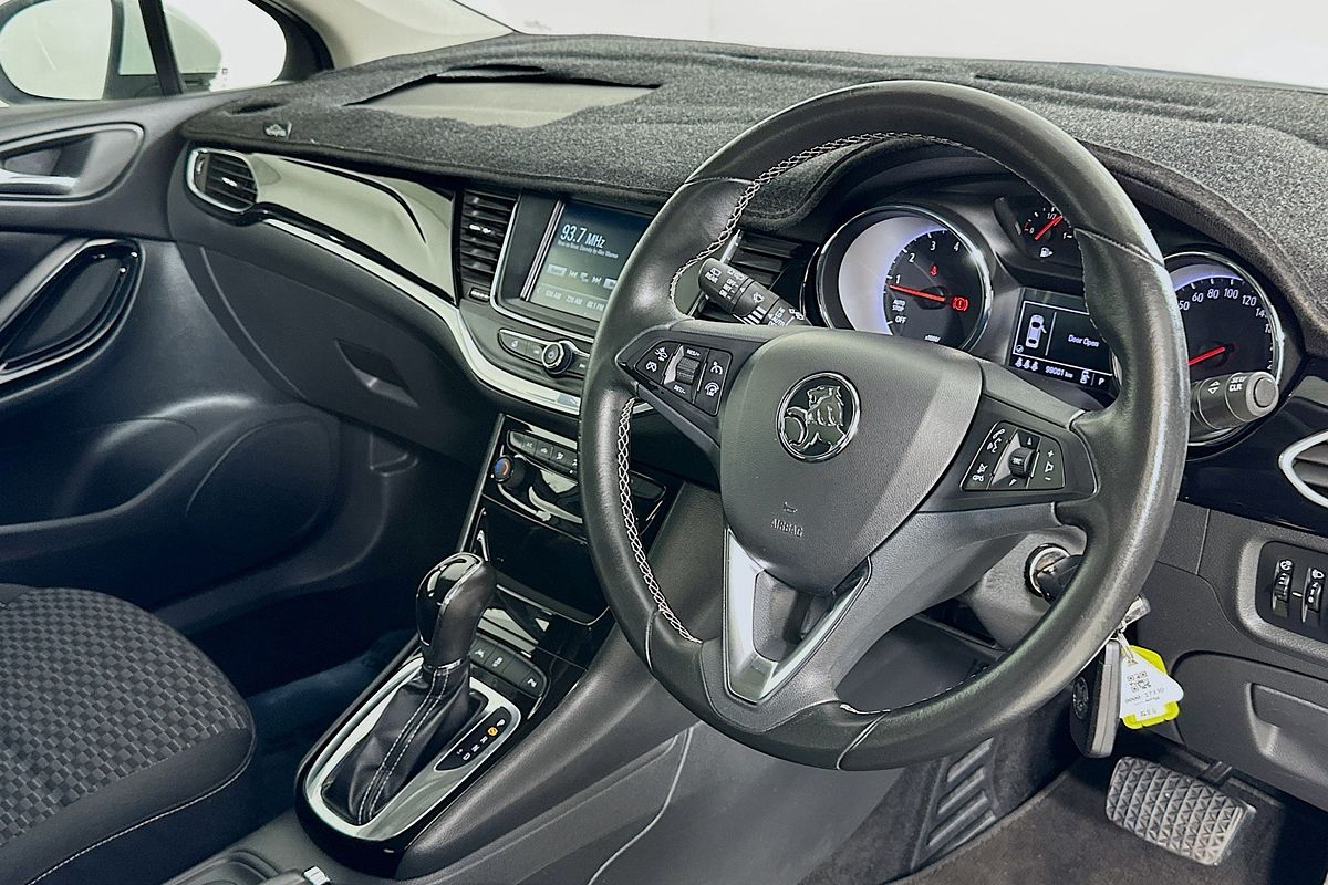 2017 Holden ASTRA R BK MY17