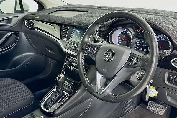 2017 Holden ASTRA R BK MY17