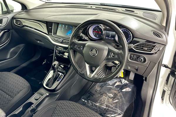 2017 Holden ASTRA R BK MY17