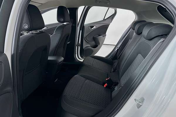 2017 Holden ASTRA R BK MY17