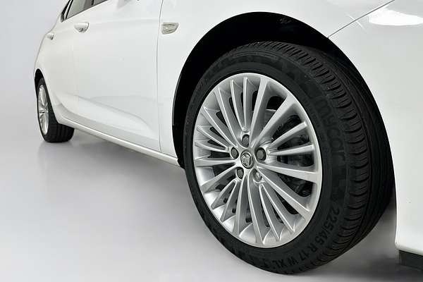 2017 Holden ASTRA R BK MY17