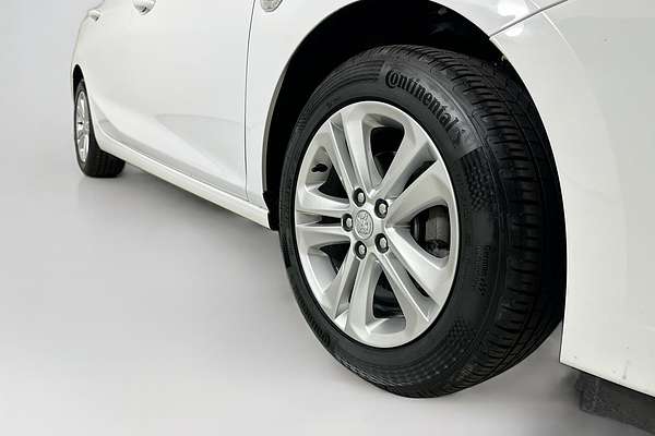 2017 Holden ASTRA LS BL MY17