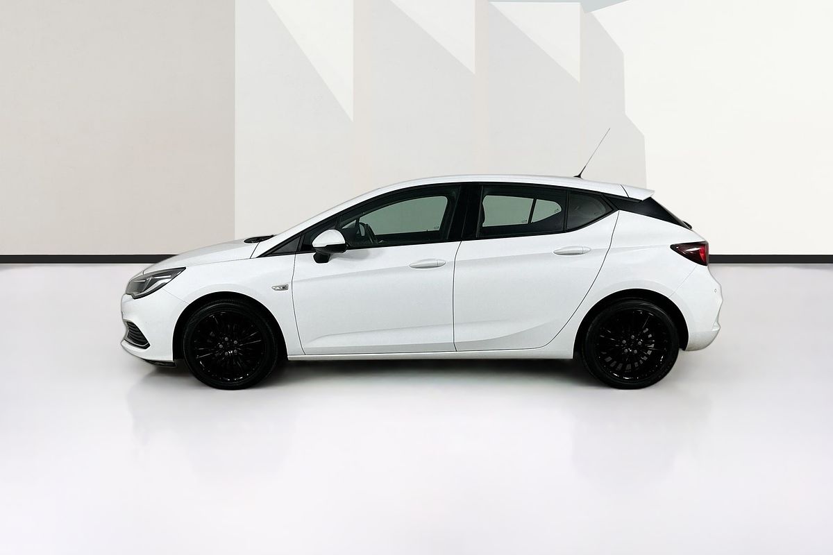 2017 Holden ASTRA R BK MY17