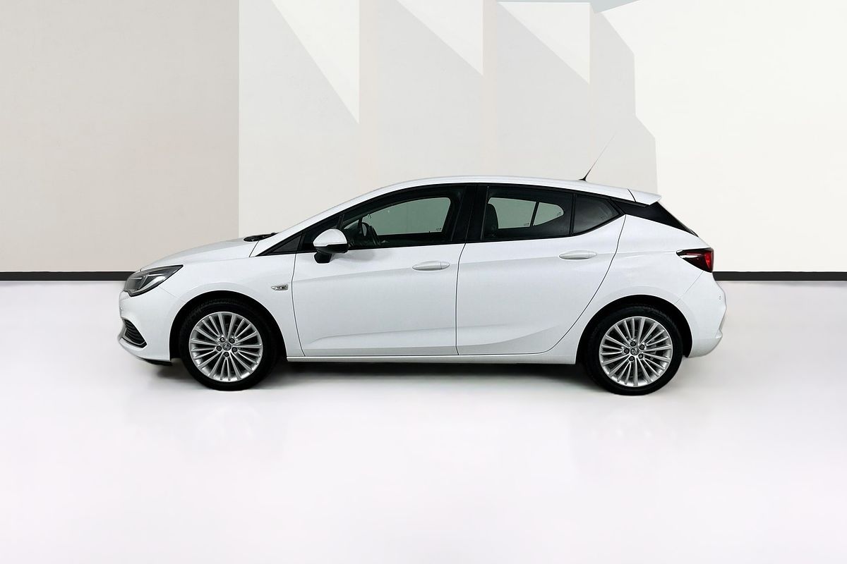 2017 Holden ASTRA R BK MY17