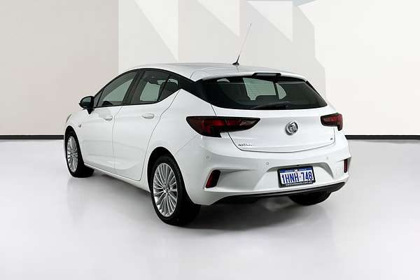 2017 Holden ASTRA R BK MY17