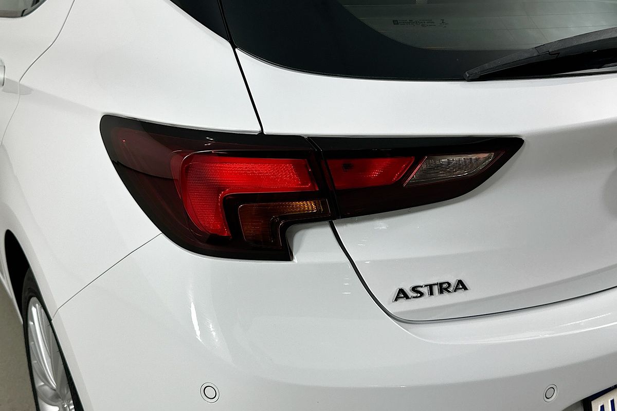 2017 Holden ASTRA R BK MY17