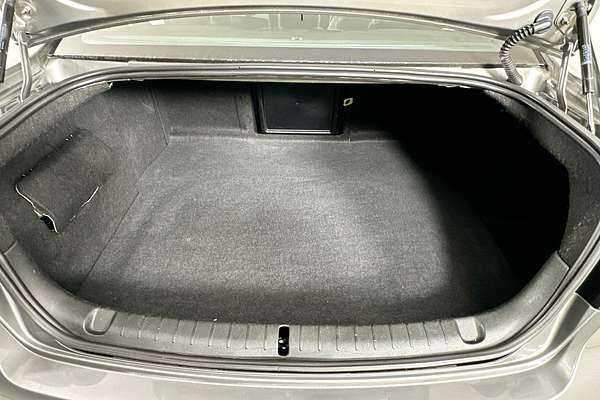 2012 Holden CALAIS  VE II MY12