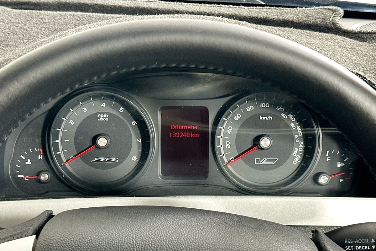 2011 Holden COMMODORE SS-V VE II