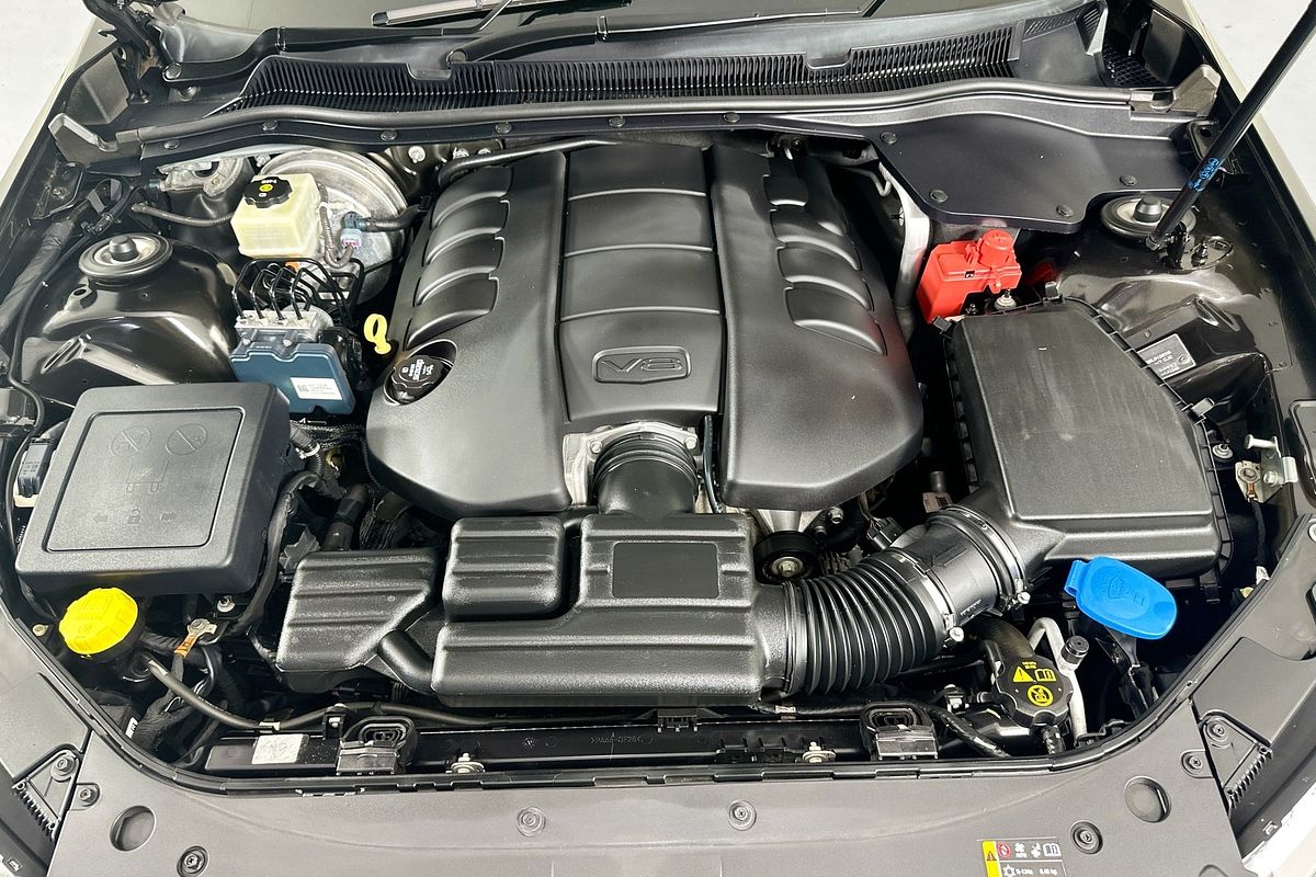 2013 Holden COMMODORE SS-V REDLINE VF