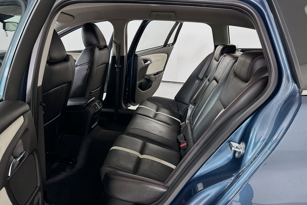 2013 Holden COMMODORE SS-V REDLINE VF