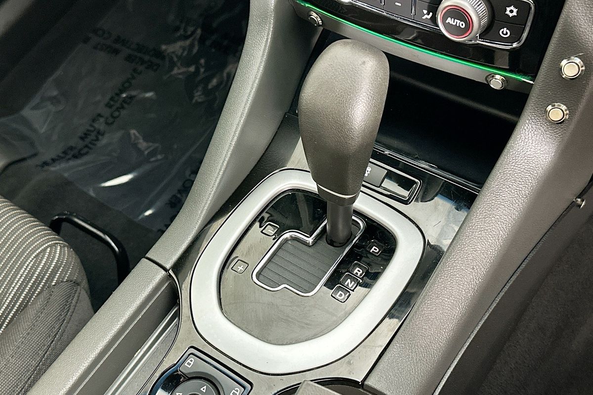 2011 Holden COMMODORE SV6 VE II