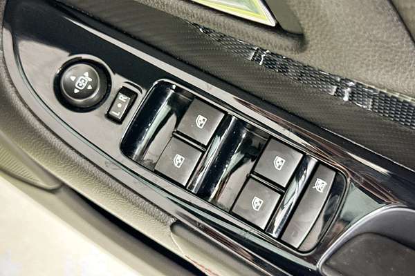 2016 Holden COMMODORE SS BLACK EDITION VFII MY16