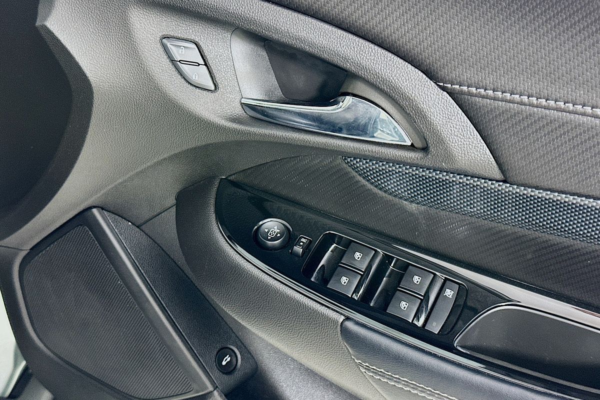 2015 Holden COMMODORE SV6 VF MY15