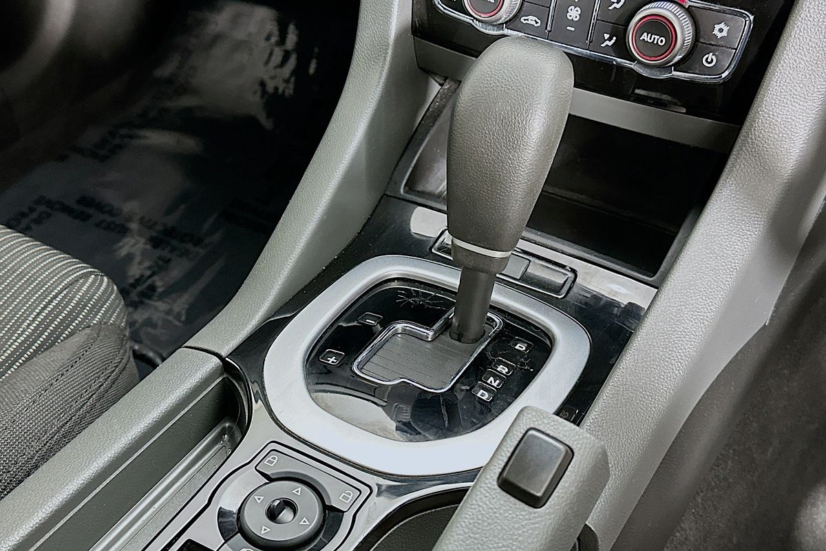 2012 Holden COMMODORE SV6 VE II MY12