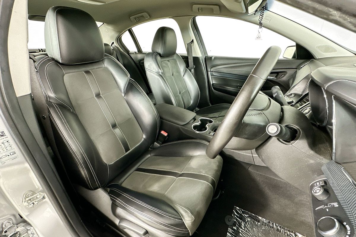 2017 Holden COMMODORE SV6 VF II MY17