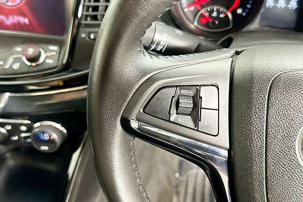 2017 Holden COMMODORE SV6 VF II MY17